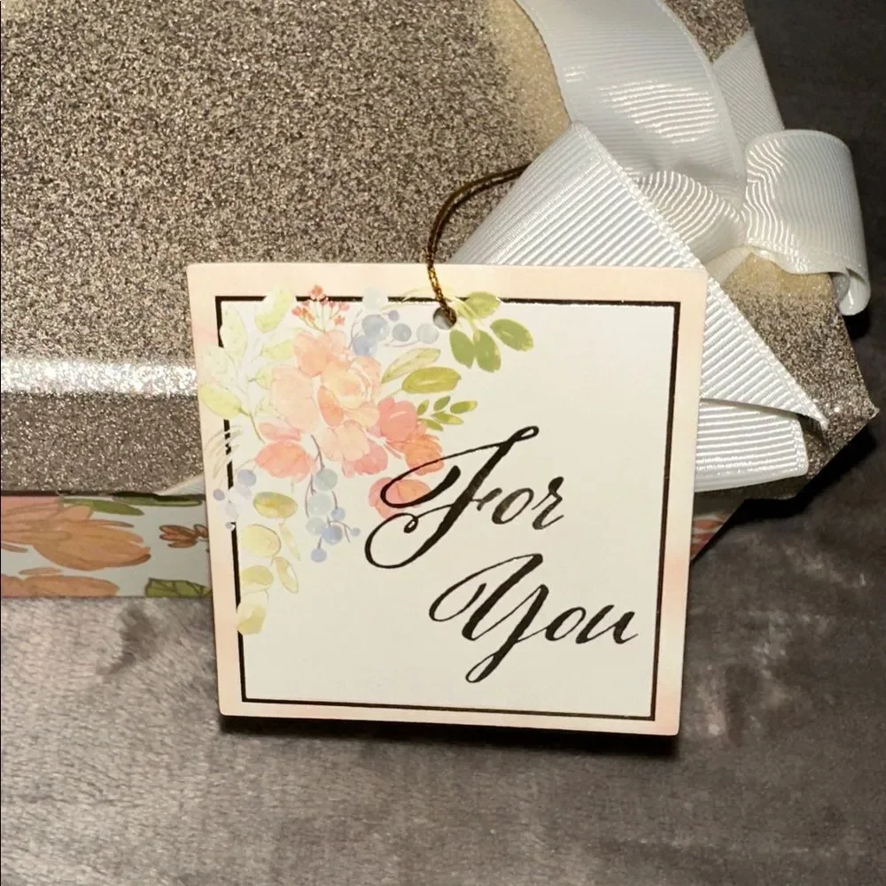 THE FARMHOUSE One Pastel Floral Gold Tone Top Ivory Bow Square Nesting Gift Box